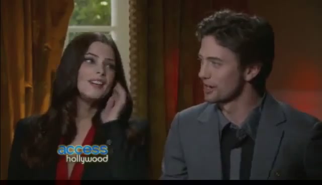 Ashley-Greene-dot-nl_BreakingDawnInterview-AccesHollywood0141.jpg
