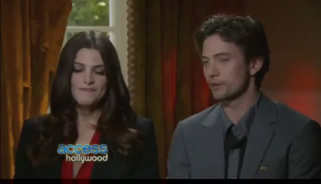 Ashley-Greene-dot-nl_BreakingDawnInterview-AccesHollywood0147.jpg