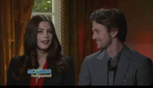 Ashley-Greene-dot-nl_BreakingDawnInterview-AccesHollywood0164.jpg