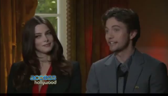 Ashley-Greene-dot-nl_BreakingDawnInterview-AccesHollywood0165.jpg