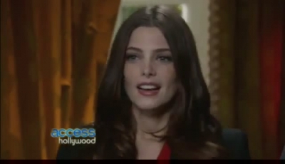 Ashley-Greene-dot-nl_BreakingDawnInterview-AccesHollywood0197.jpg