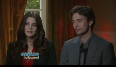 Ashley-Greene-dot-nl_BreakingDawnInterview-AccesHollywood0243.jpg