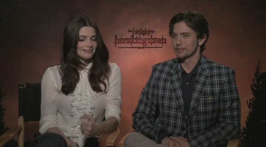 Ashley-Greene-dot-nl_BreakingDawnInterview-BDKreviewscom0009.jpg