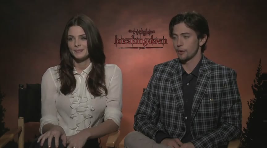 Ashley-Greene-dot-nl_BreakingDawnInterview-BDKreviewscom0019.jpg