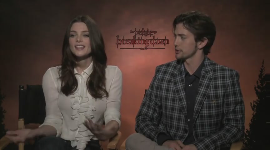 Ashley-Greene-dot-nl_BreakingDawnInterview-BDKreviewscom0020.jpg