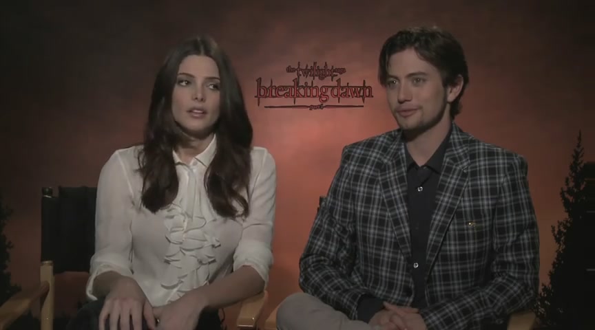 Ashley-Greene-dot-nl_BreakingDawnInterview-BDKreviewscom0025.jpg