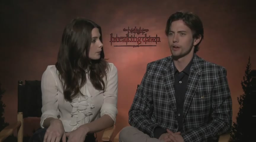 Ashley-Greene-dot-nl_BreakingDawnInterview-BDKreviewscom0031.jpg
