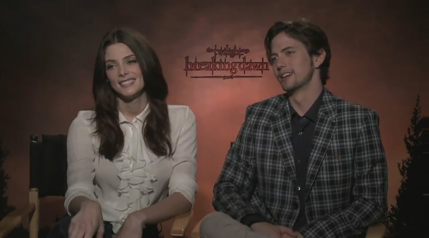 Ashley-Greene-dot-nl_BreakingDawnInterview-BDKreviewscom0037.jpg