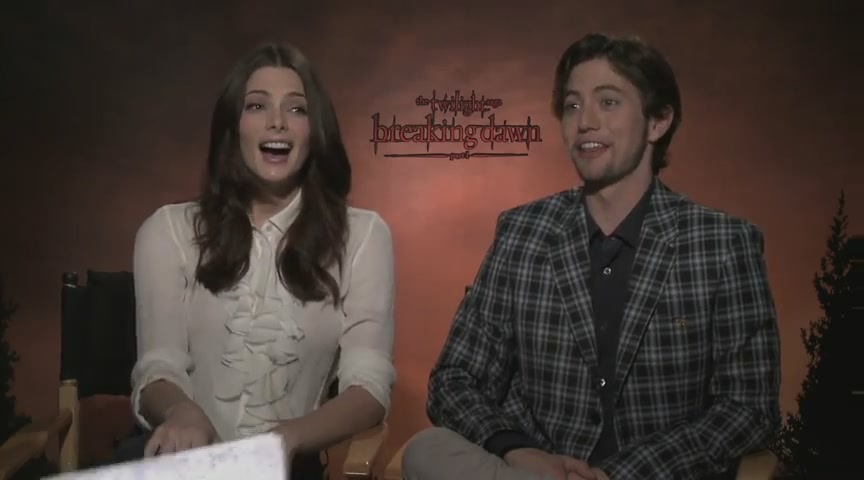 Ashley-Greene-dot-nl_BreakingDawnInterview-BDKreviewscom0039.jpg