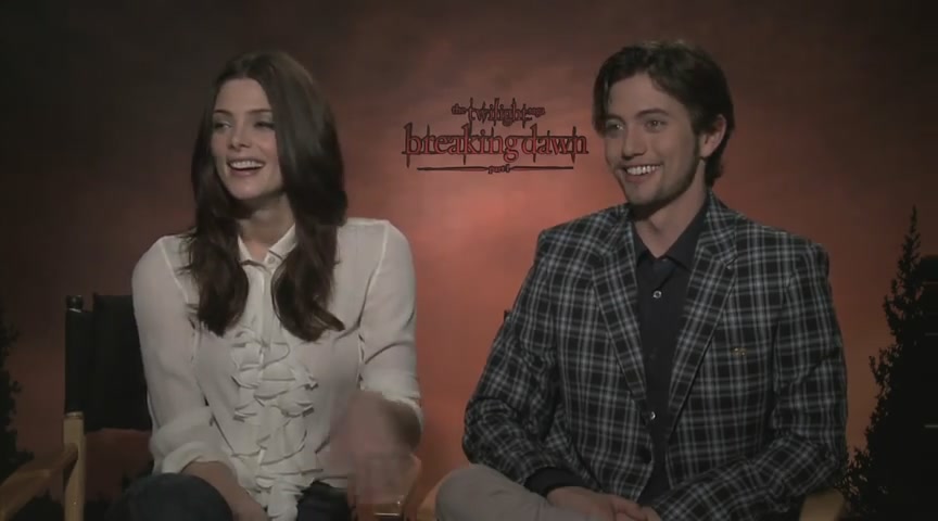 Ashley-Greene-dot-nl_BreakingDawnInterview-BDKreviewscom0041.jpg