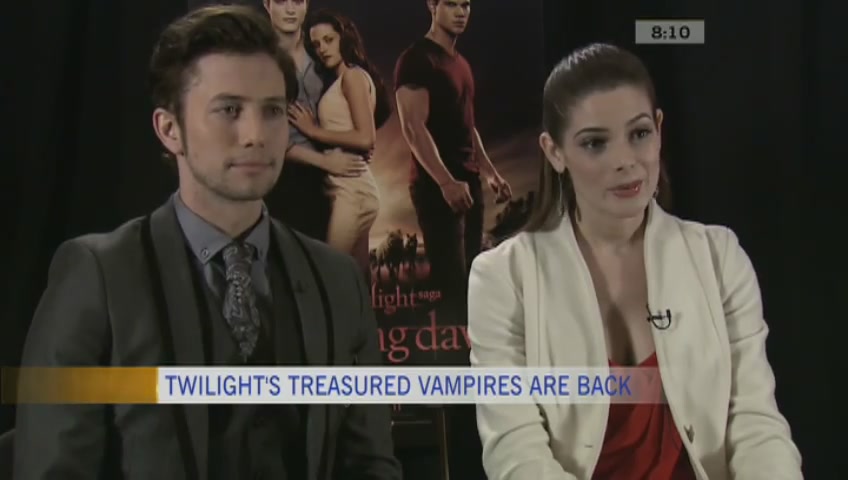 Ashley-Greene-dot-nl_BreakingDawnInterview-CTVca0050.jpg