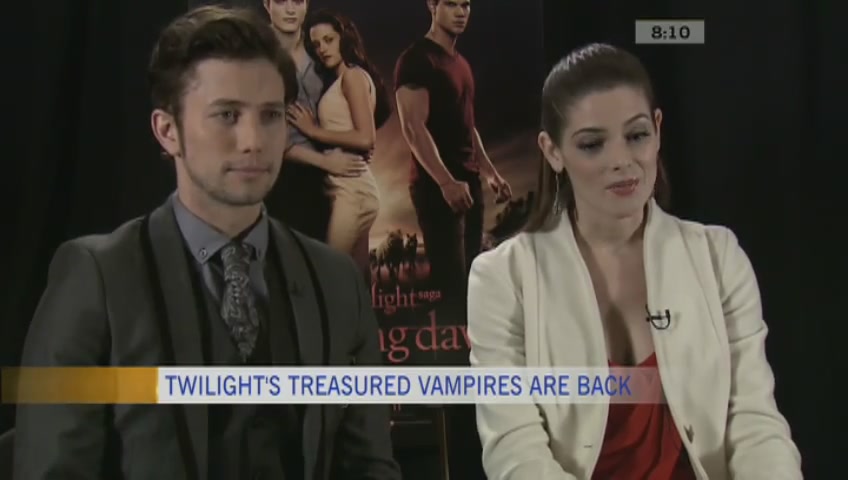 Ashley-Greene-dot-nl_BreakingDawnInterview-CTVca0051.jpg