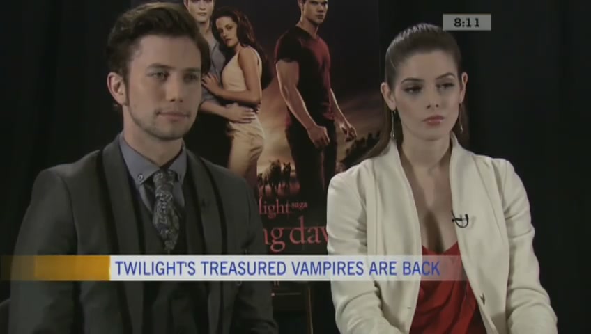 Ashley-Greene-dot-nl_BreakingDawnInterview-CTVca0094.jpg