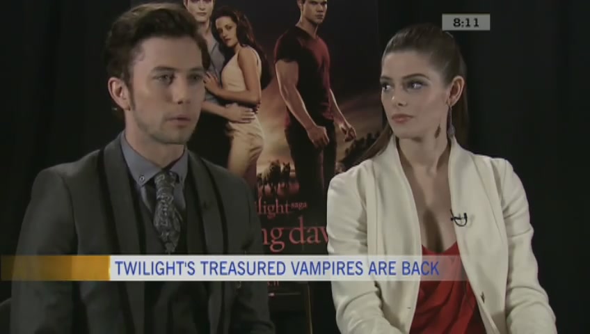 Ashley-Greene-dot-nl_BreakingDawnInterview-CTVca0120.jpg