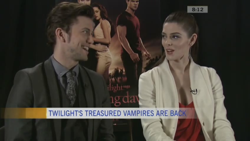 Ashley-Greene-dot-nl_BreakingDawnInterview-CTVca0147.jpg