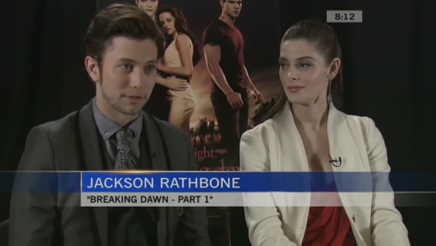 Ashley-Greene-dot-nl_BreakingDawnInterview-CTVca0158.jpg