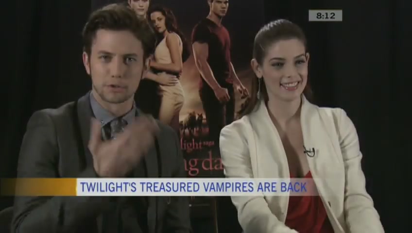 Ashley-Greene-dot-nl_BreakingDawnInterview-CTVca0177.jpg