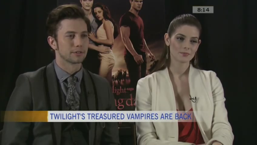 Ashley-Greene-dot-nl_BreakingDawnInterview-CTVca0314.jpg
