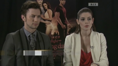 Ashley-Greene-dot-nl_BreakingDawnInterview-CTVca0230.jpg