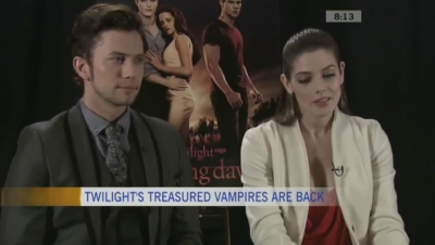 Ashley-Greene-dot-nl_BreakingDawnInterview-CTVca0238.jpg