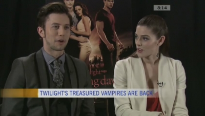 Ashley-Greene-dot-nl_BreakingDawnInterview-CTVca0263.jpg