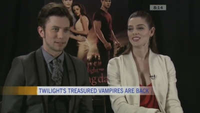 Ashley-Greene-dot-nl_BreakingDawnInterview-CTVca0266.jpg