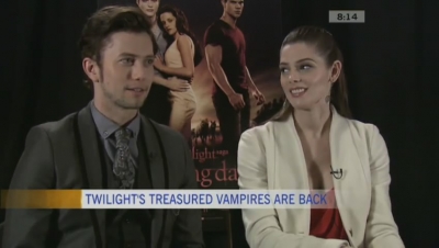 Ashley-Greene-dot-nl_BreakingDawnInterview-CTVca0267.jpg