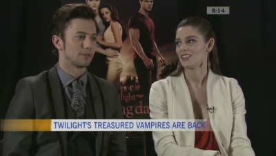 Ashley-Greene-dot-nl_BreakingDawnInterview-CTVca0268.jpg