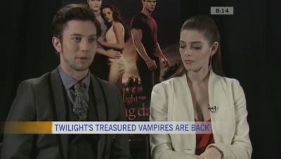 Ashley-Greene-dot-nl_BreakingDawnInterview-CTVca0290.jpg