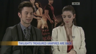 Ashley-Greene-dot-nl_BreakingDawnInterview-CTVca0291.jpg