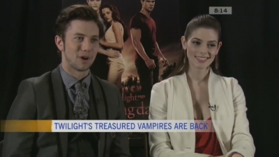 Ashley-Greene-dot-nl_BreakingDawnInterview-CTVca0312.jpg