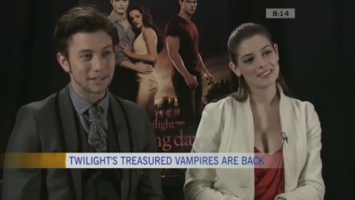 Ashley-Greene-dot-nl_BreakingDawnInterview-CTVca0316.jpg