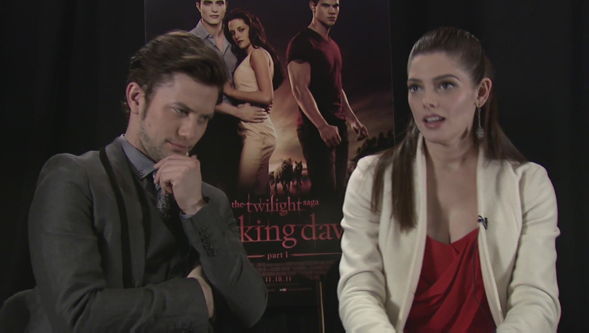 Ashley-Greene-dot-nl_BreakingDawnInterview-EOneFilms0122.jpg