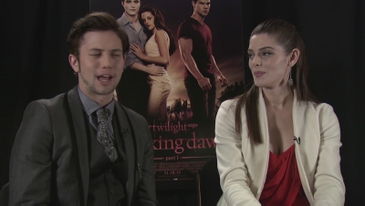 Ashley-Greene-dot-nl_BreakingDawnInterview-EOneFilms0106.jpg