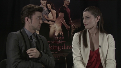 Ashley-Greene-dot-nl_BreakingDawnInterview-EOneFilms0133.jpg