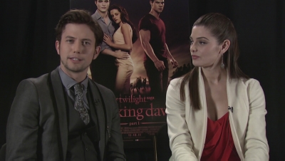 Ashley-Greene-dot-nl_BreakingDawnInterview-EOneFilms0142.jpg