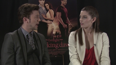 Ashley-Greene-dot-nl_BreakingDawnInterview-EOneFilms0146.jpg