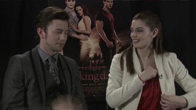 Ashley-Greene-dot-nl_BreakingDawnInterview-EOneFilms0156.jpg