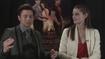 Ashley-Greene-dot-nl_BreakingDawnInterview-EOneFilms0163.jpg