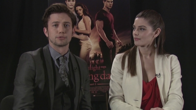 Ashley-Greene-dot-nl_BreakingDawnInterview-EOneFilms0172.jpg