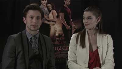 Ashley-Greene-dot-nl_BreakingDawnInterview-EOneFilms0183.jpg