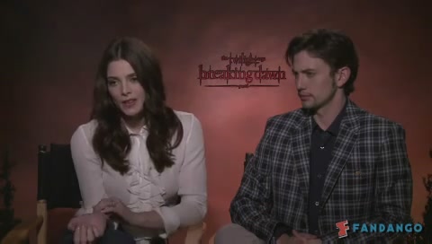 Ashley-Greene-dot-nl_BreakingDawnInterview-Fandango0017.jpg Ashley-Greene-dot-nl_BreakingDawnInterview-Fandango0017.jpg