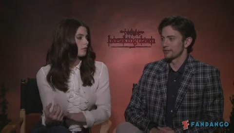 Ashley-Greene-dot-nl_BreakingDawnInterview-Fandango0022.jpg Ashley-Greene-dot-nl_BreakingDawnInterview-Fandango0022.jpg