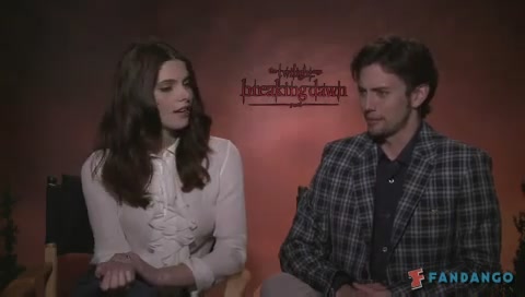 Ashley-Greene-dot-nl_BreakingDawnInterview-Fandango0029.jpg Ashley-Greene-dot-nl_BreakingDawnInterview-Fandango0029.jpg