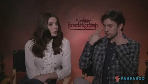 Ashley-Greene-dot-nl_BreakingDawnInterview-Fandango0039.jpg Ashley-Greene-dot-nl_BreakingDawnInterview-Fandango0039.jpg