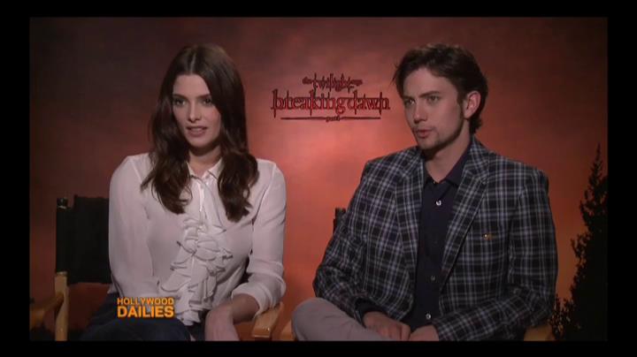 Ashley-Greene-dot-nl_BreakingDawnInterview-HollywoodDallies00052.jpg