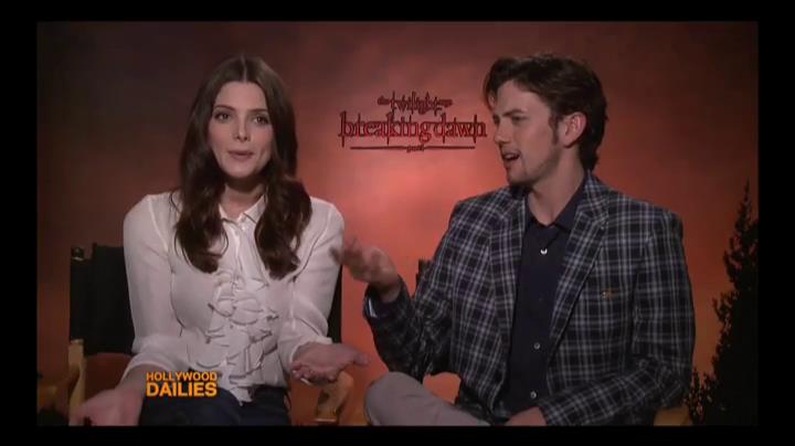 Ashley-Greene-dot-nl_BreakingDawnInterview-HollywoodDallies00057.jpg