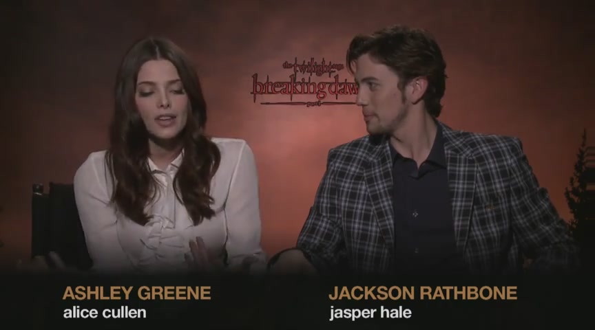 Ashley-Greene-dot-nl_BreakingDawnInterview-Hollywoodcom0086.jpg