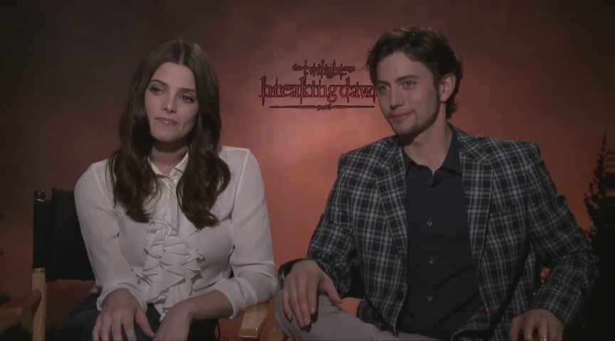 Ashley-Greene-dot-nl_BreakingDawnInterview-Hollywoodcom0093.jpg Ashley-Greene-dot-nl_BreakingDawnInterview-Hollywoodcom0093.jpg