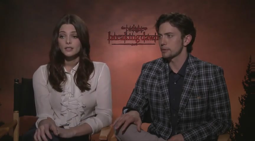 Ashley-Greene-dot-nl_BreakingDawnInterview-Hollywoodcom0146.jpg Ashley-Greene-dot-nl_BreakingDawnInterview-Hollywoodcom0146.jpg